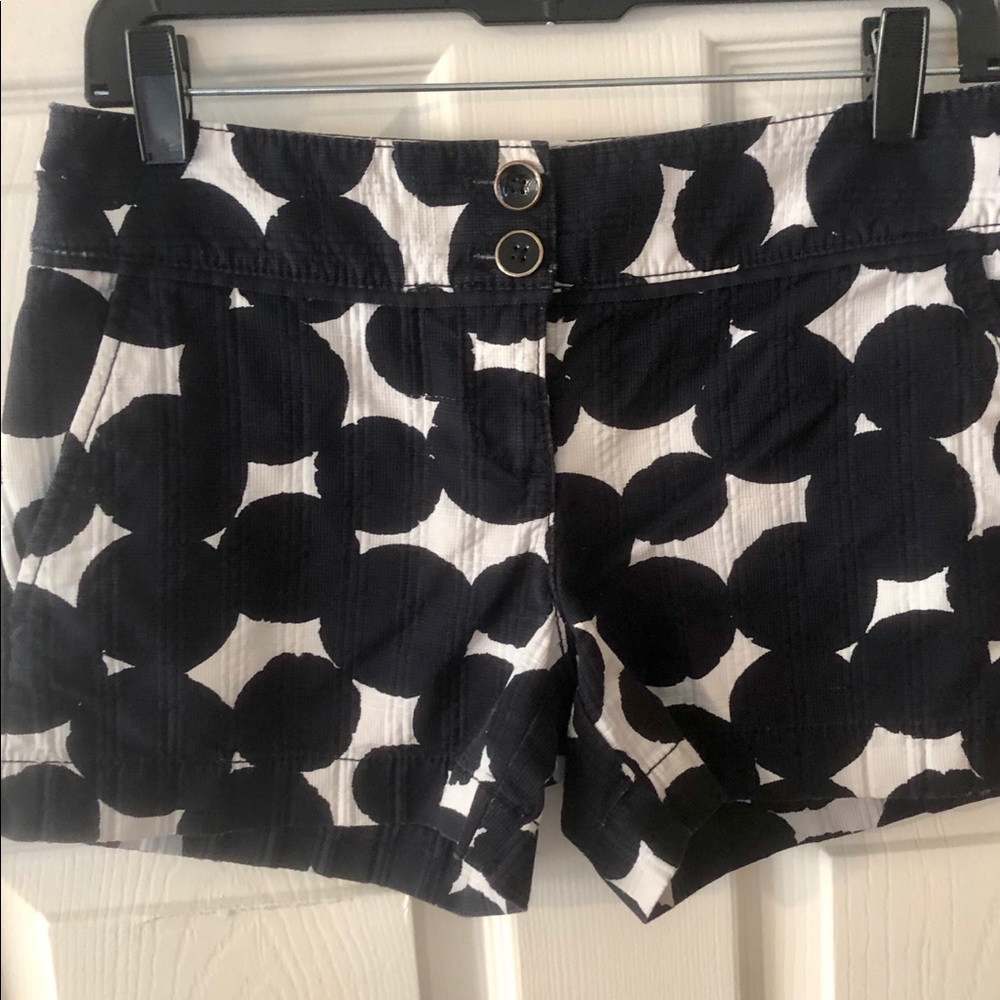 LOFT Black and white big polka dots shorts - Picture 2 of 5